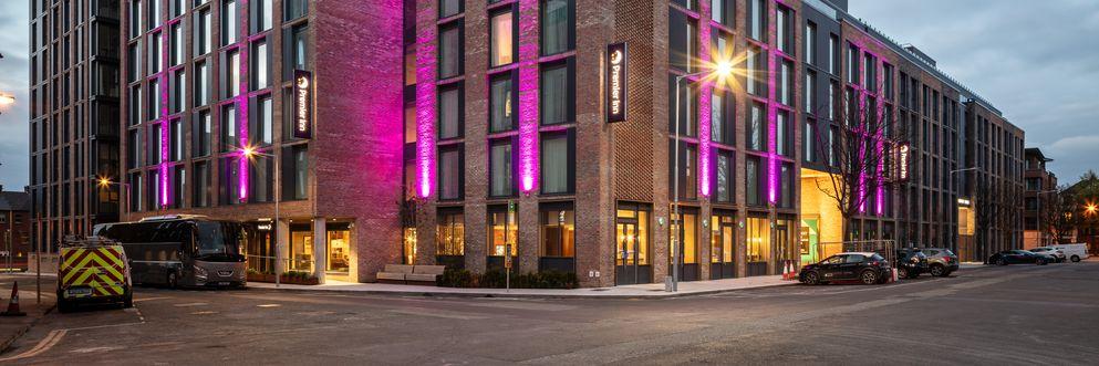 Newmarket Square Hotel wins BIM Excellence Award - BAM